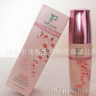 櫻の妝·櫻花盈亮遮瑕粉底液