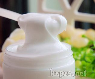 純植物美白精華霜