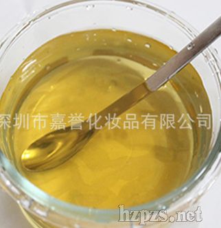 毛孔縮細精華